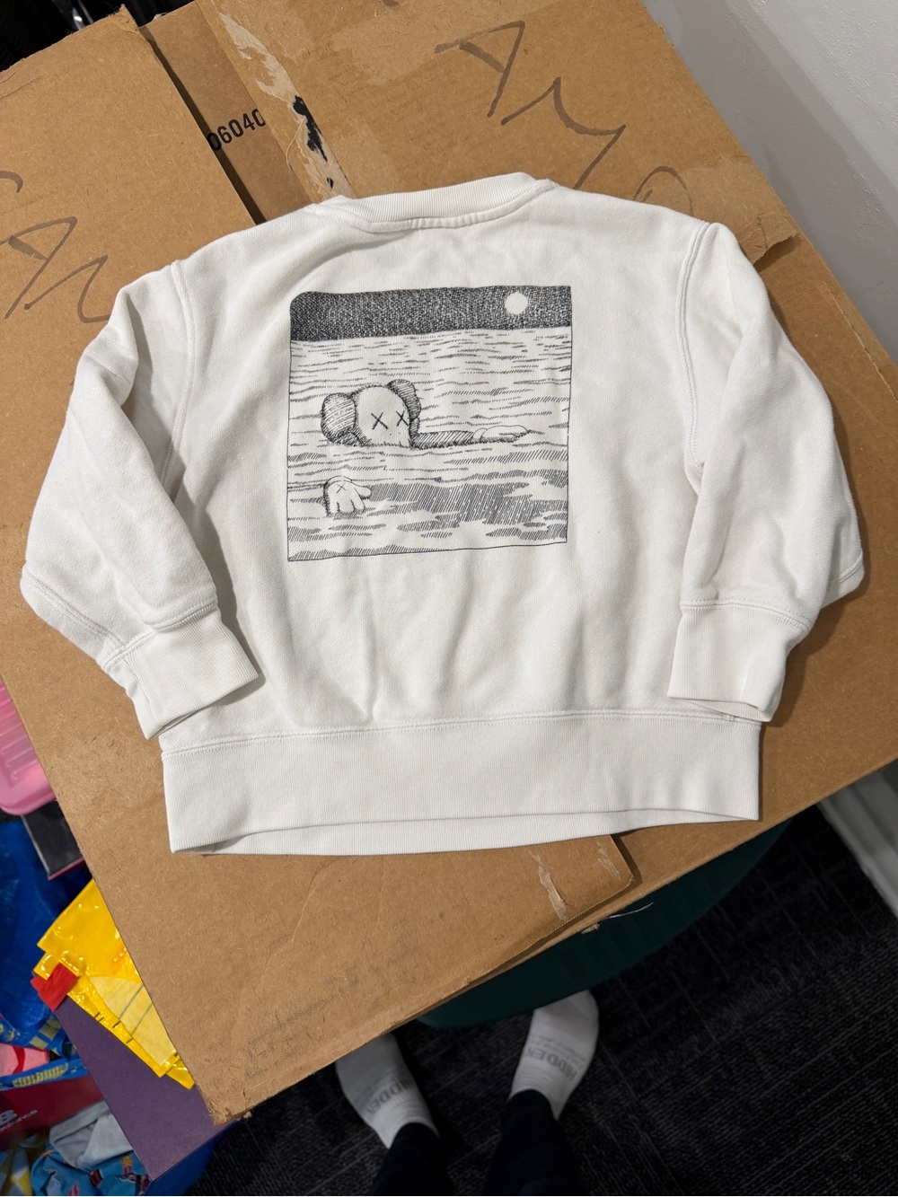 KAWS x Uniqlo kids LONGSLEEVE Off White Graphic Crewneck Sweatshirt